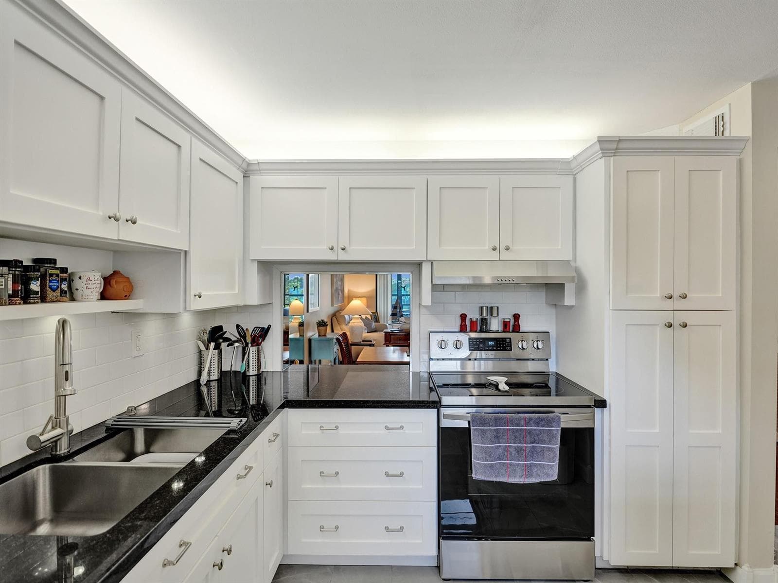 6080 N Sabal Palm Boulevard # Unit 305, Tamarac, FL 33319 photo 5