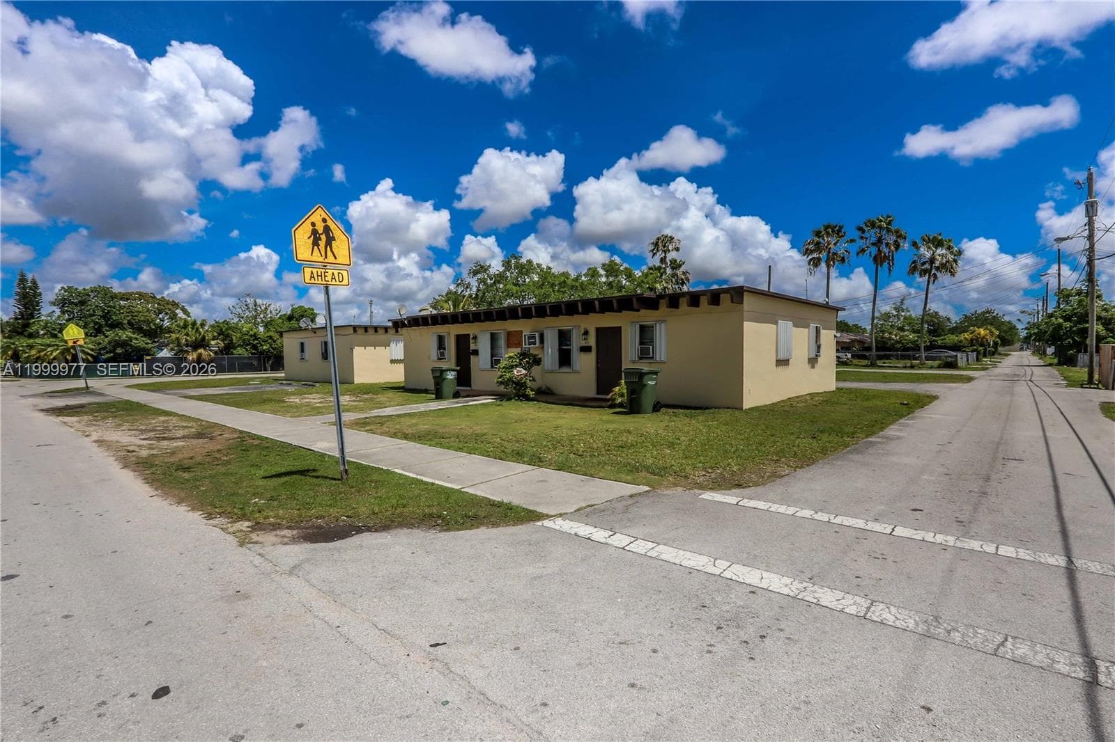611 SW 8th Ave, Homestead, FL 33030 photo 2