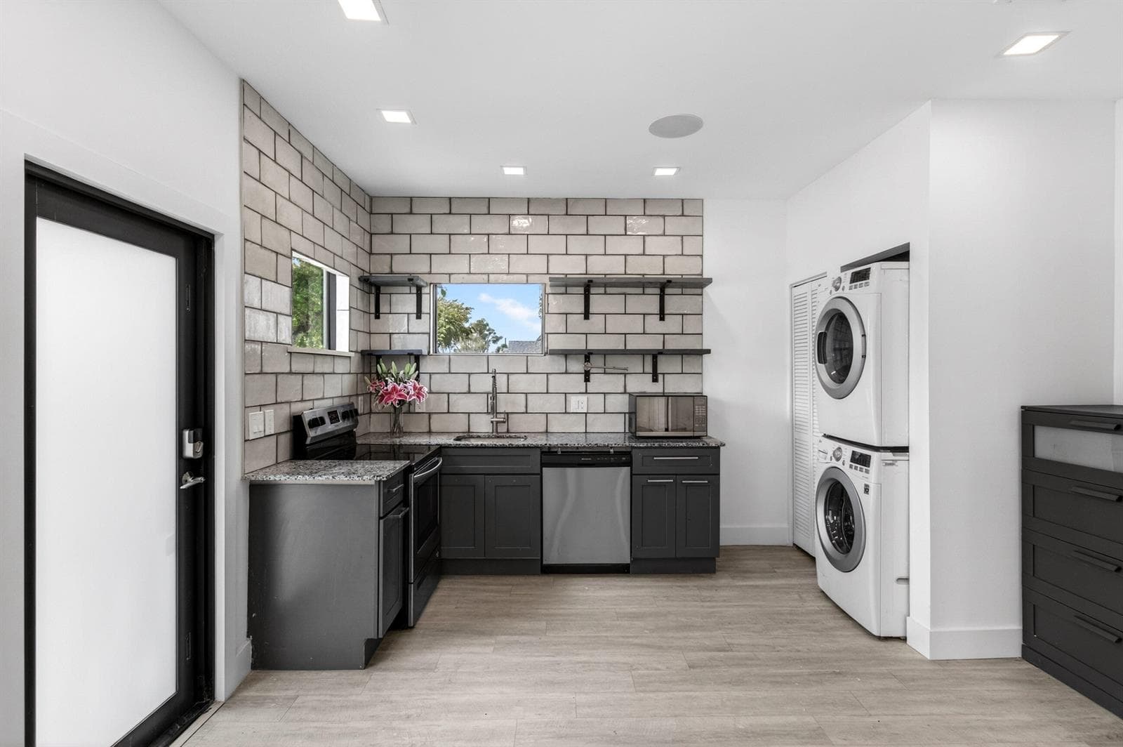 517 NW 1st Street, Delray Beach, FL 33444 photo 4