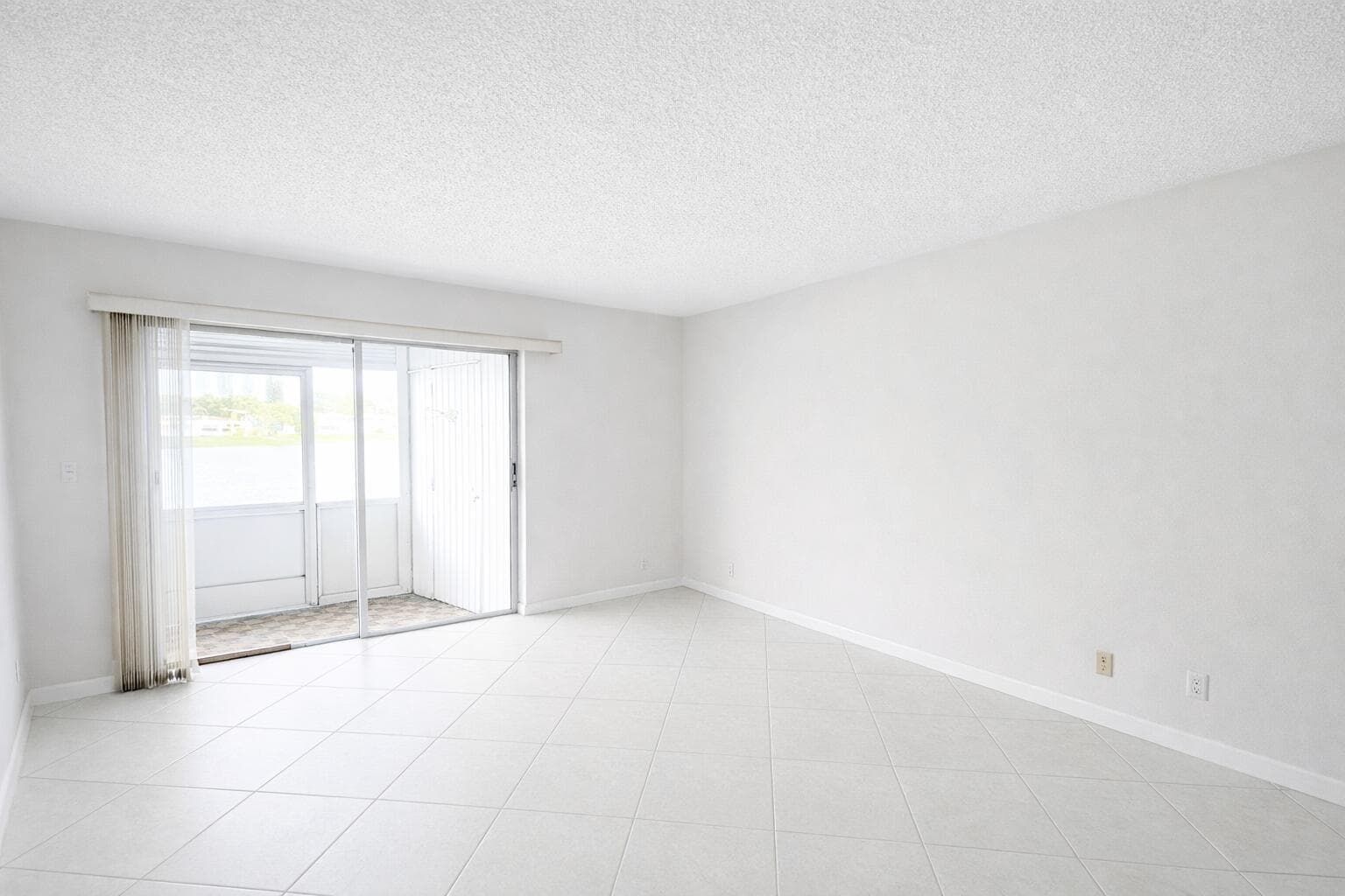 222 Somerset L, West Palm Beach, FL 33417 photo 4