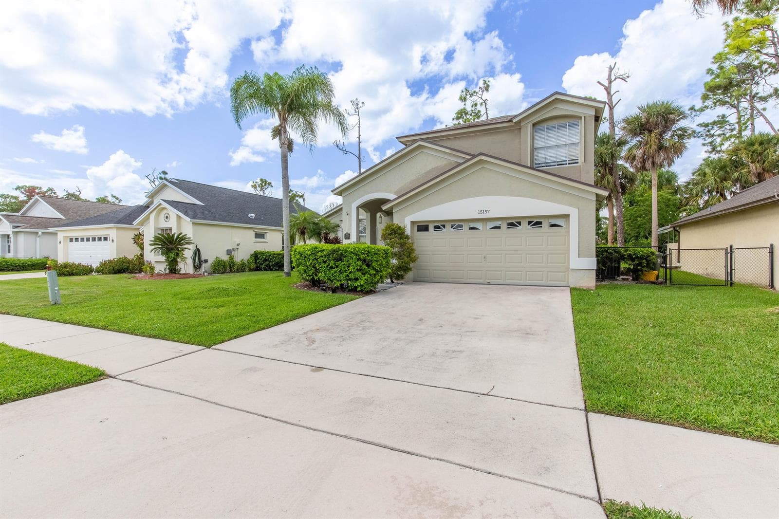 15157 Oak Chase Court, Wellington, FL 33414 photo 2