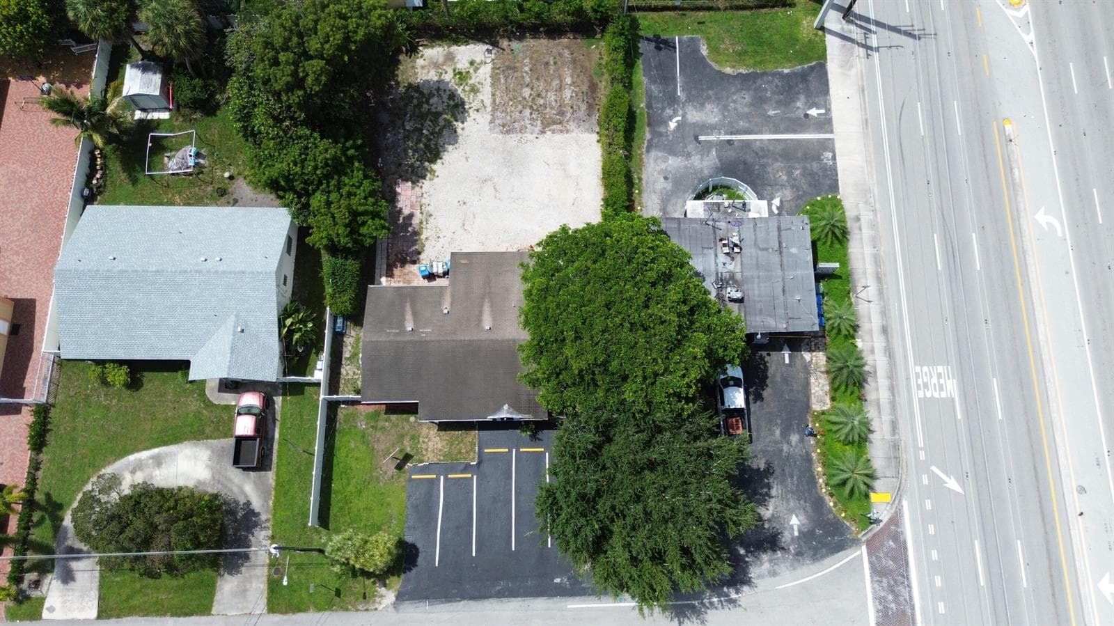 840 NW 33rd Street, Oakland Park, FL 33309 photo 2