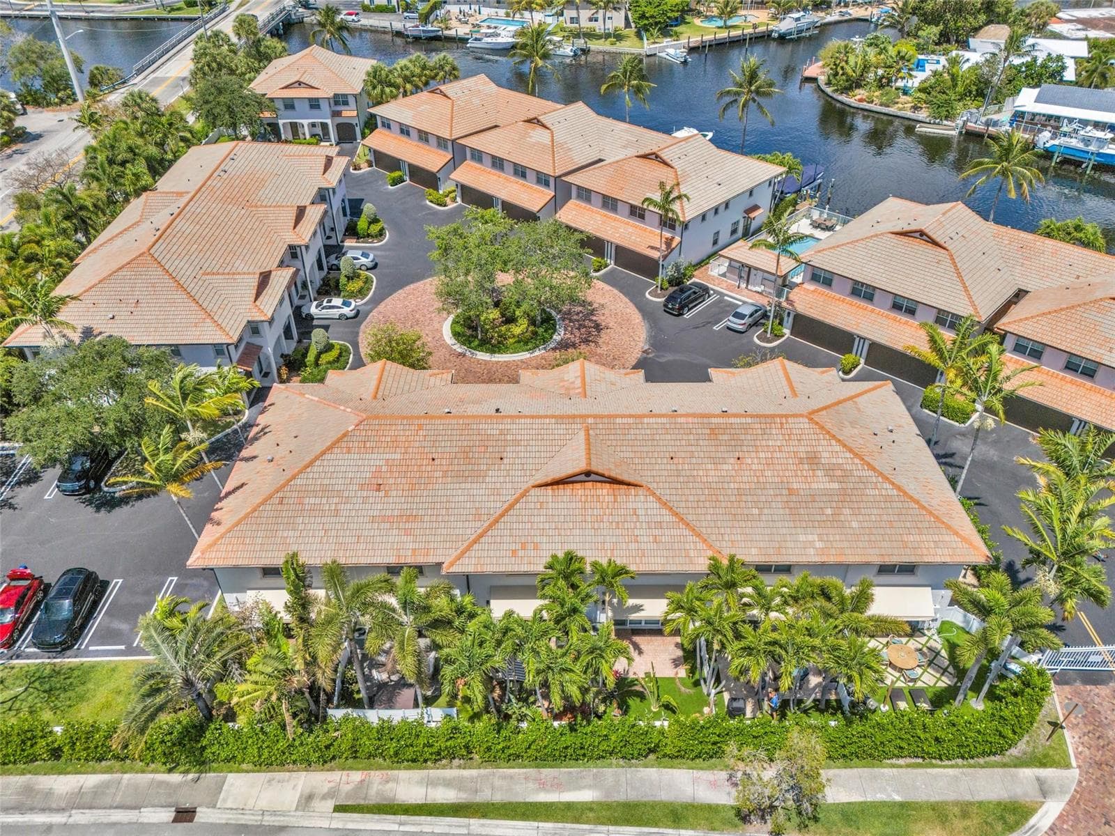 1327 SE 3rd Avenue, Pompano Beach, FL 33060 photo 4