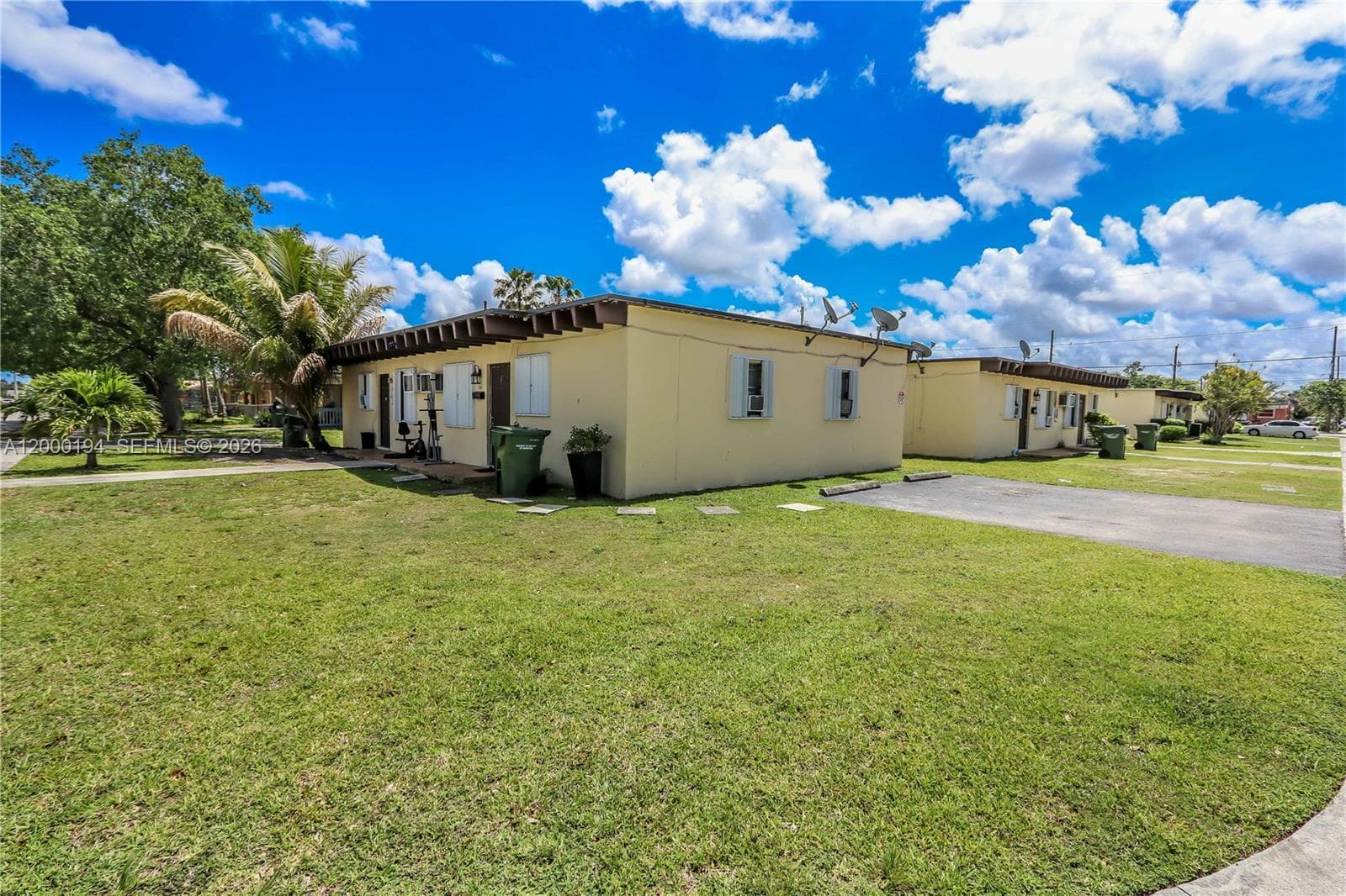 720 SW 6th St, Homestead, FL 33030 photo 2