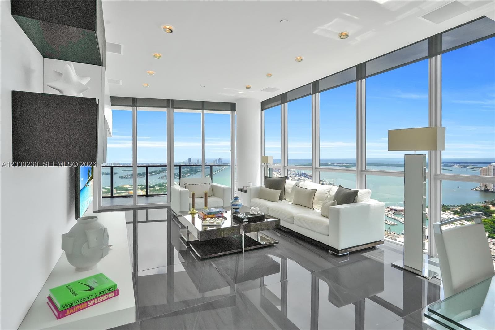 1100 Biscayne Blvd # 6001, Miami, FL 33132 photo 4
