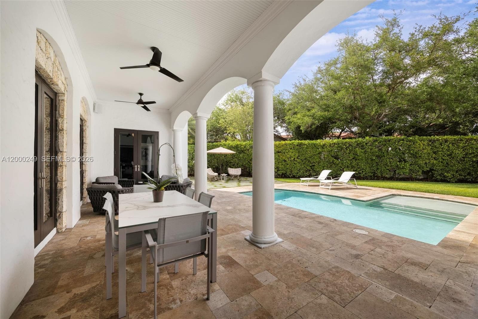 475 Amalfi Ave, Coral Gables, FL 33146 photo 2