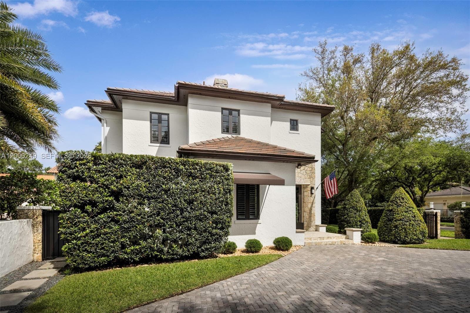 475 Amalfi Ave, Coral Gables, FL 33146 photo 4