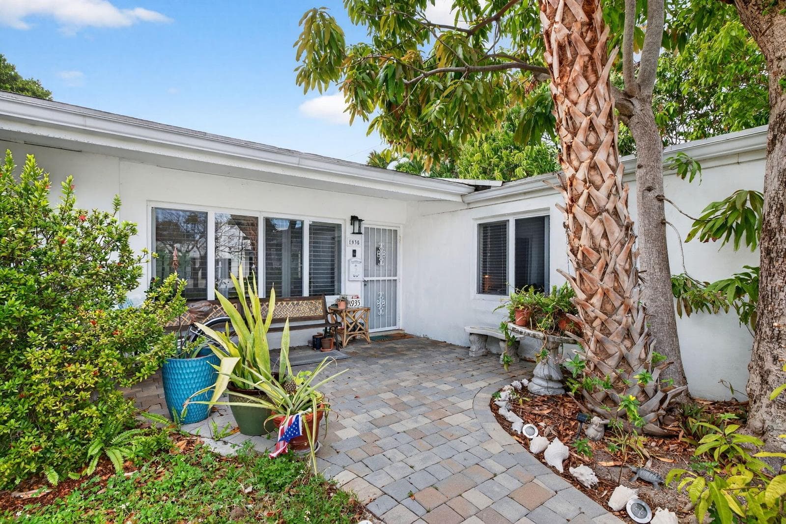 1935 SE 25th Avenue, Fort Lauderdale, FL 33316 photo 2