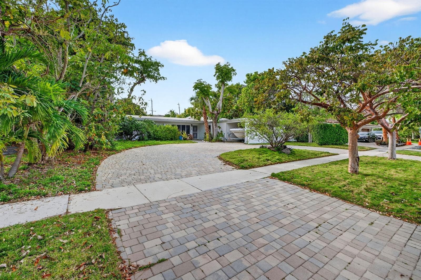 1935 SE 25th Avenue, Fort Lauderdale, FL 33316 photo 4