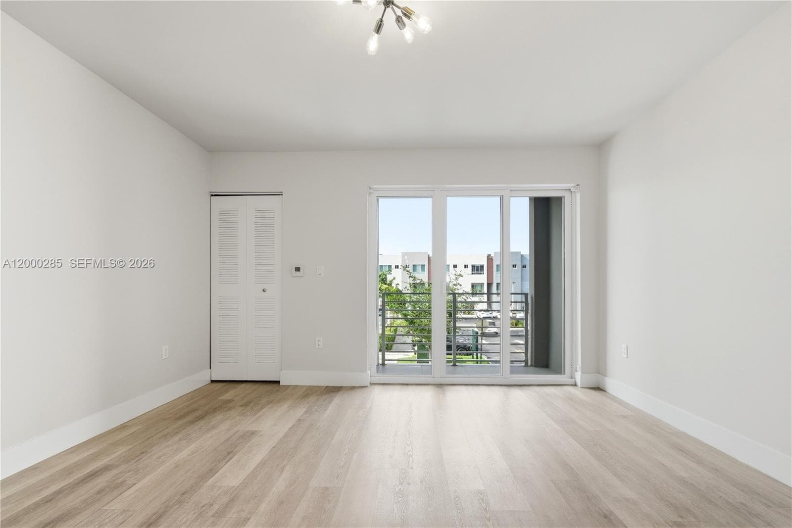 2505 NE 193rd St # 4215, Miami, FL 33180 photo 4