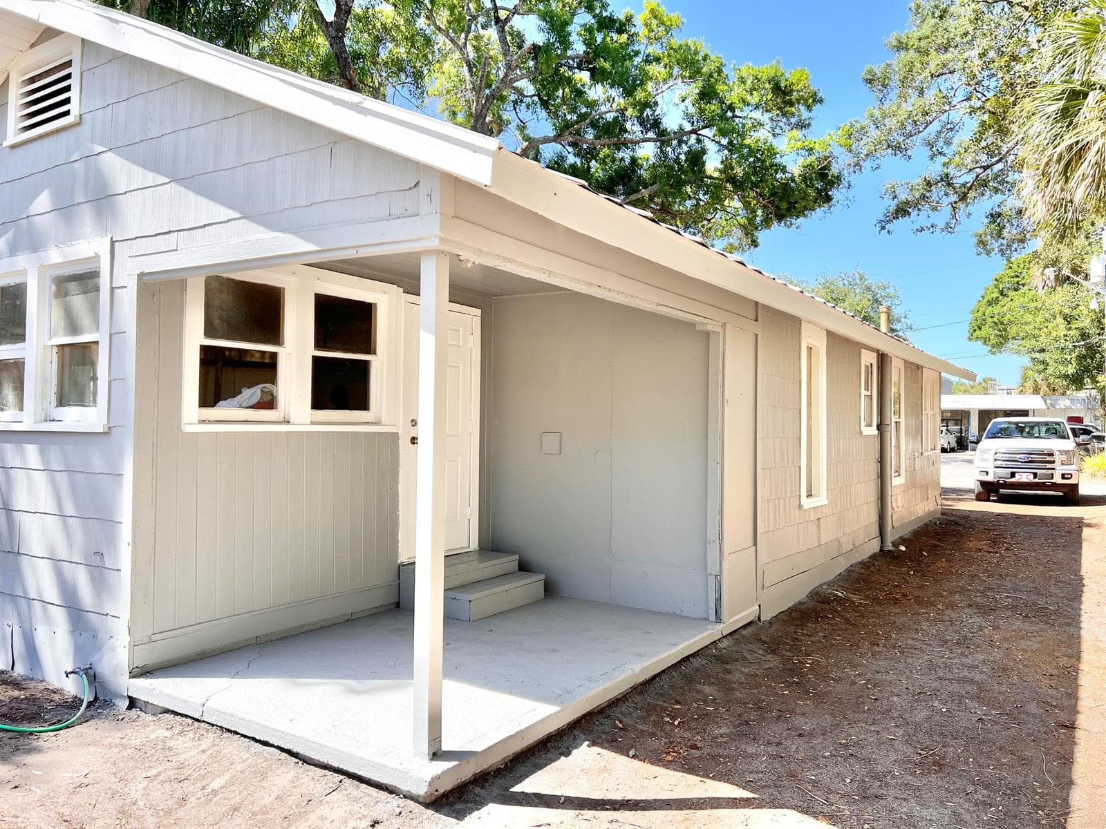 1135 17th Place, Vero Beach, FL 32960 photo 3
