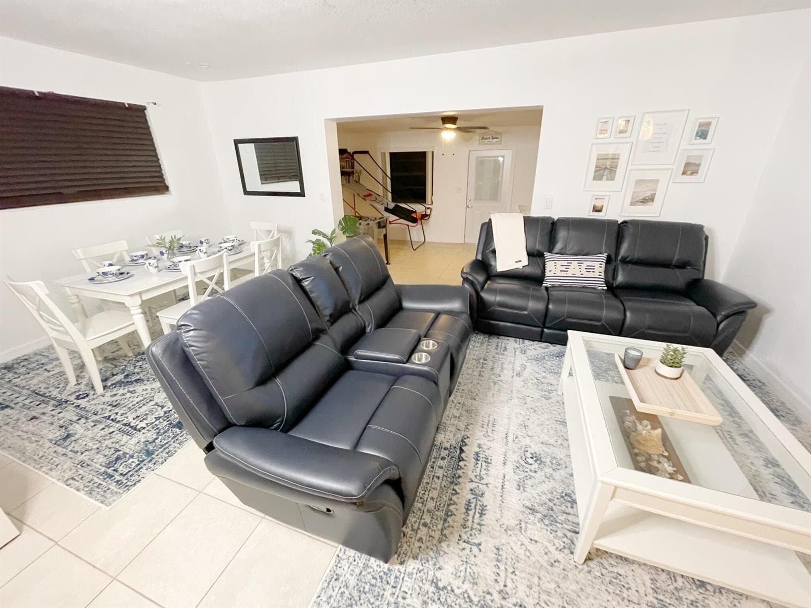 1067 SW 3rd Street, Hallandale Beach, FL 33009 photo 4