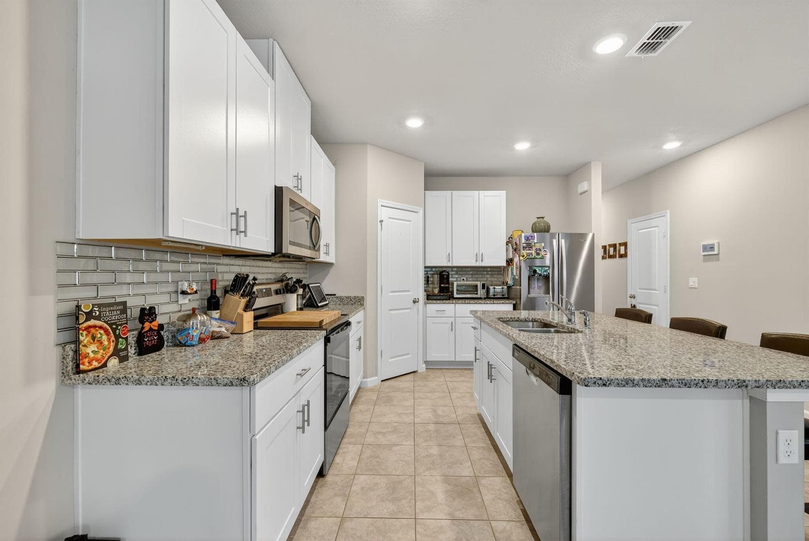5672 SE Edgewater Circle, Stuart, FL 34997 photo 4