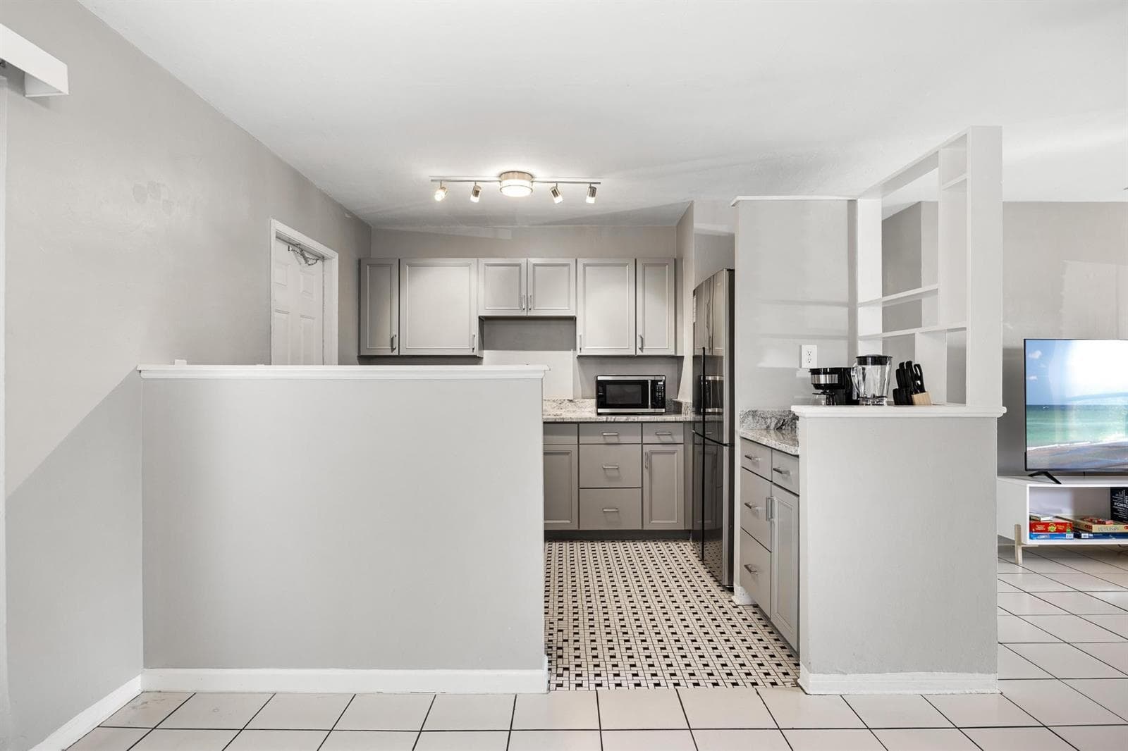 501 NW 30th Court, Wilton Manors, FL 33311 photo 5