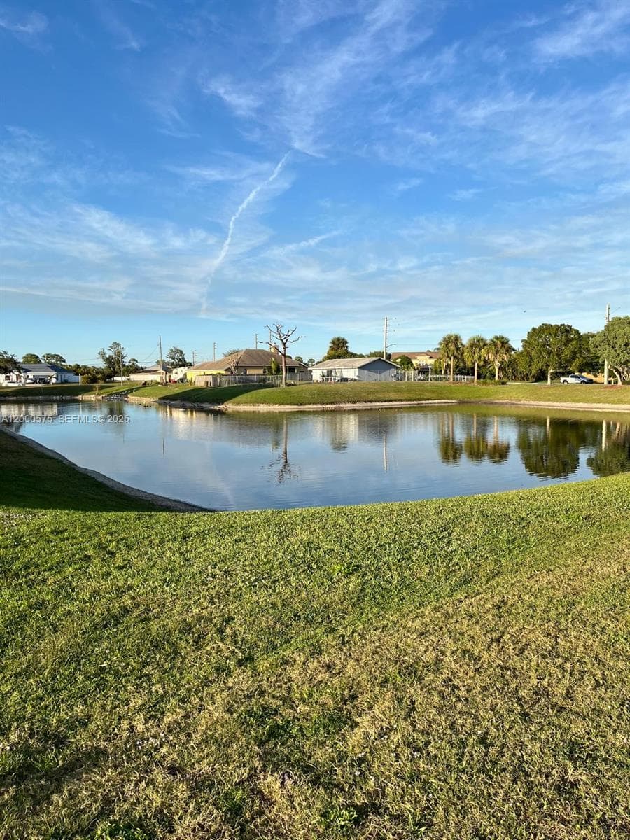 1637 SW Taurus Ln, Port St. Lucie, FL 34984 photo 4