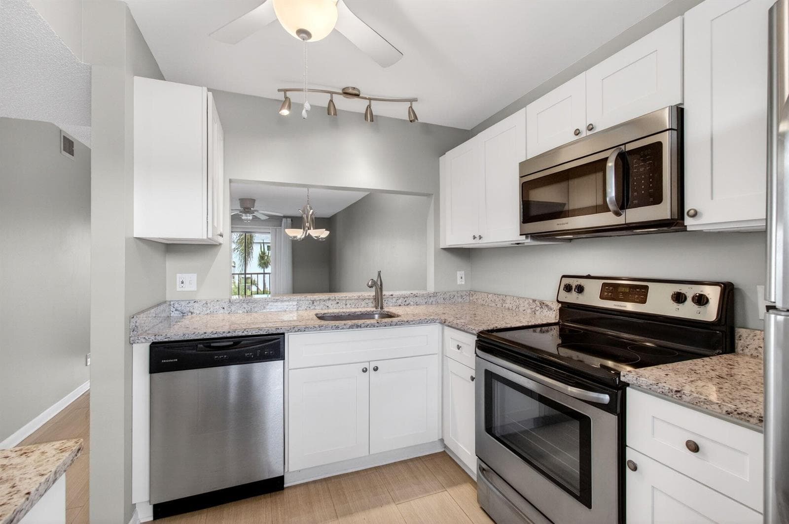7245 Golf Colony Court # 205, Lake Worth, FL 33467 photo 4