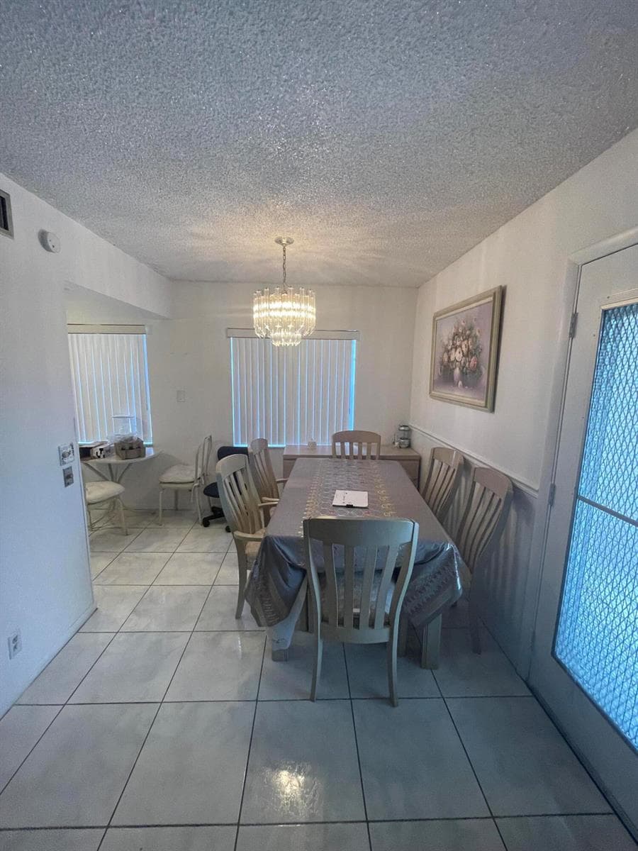 186 Flanders D # 186, Delray Beach, FL 33484 photo 2