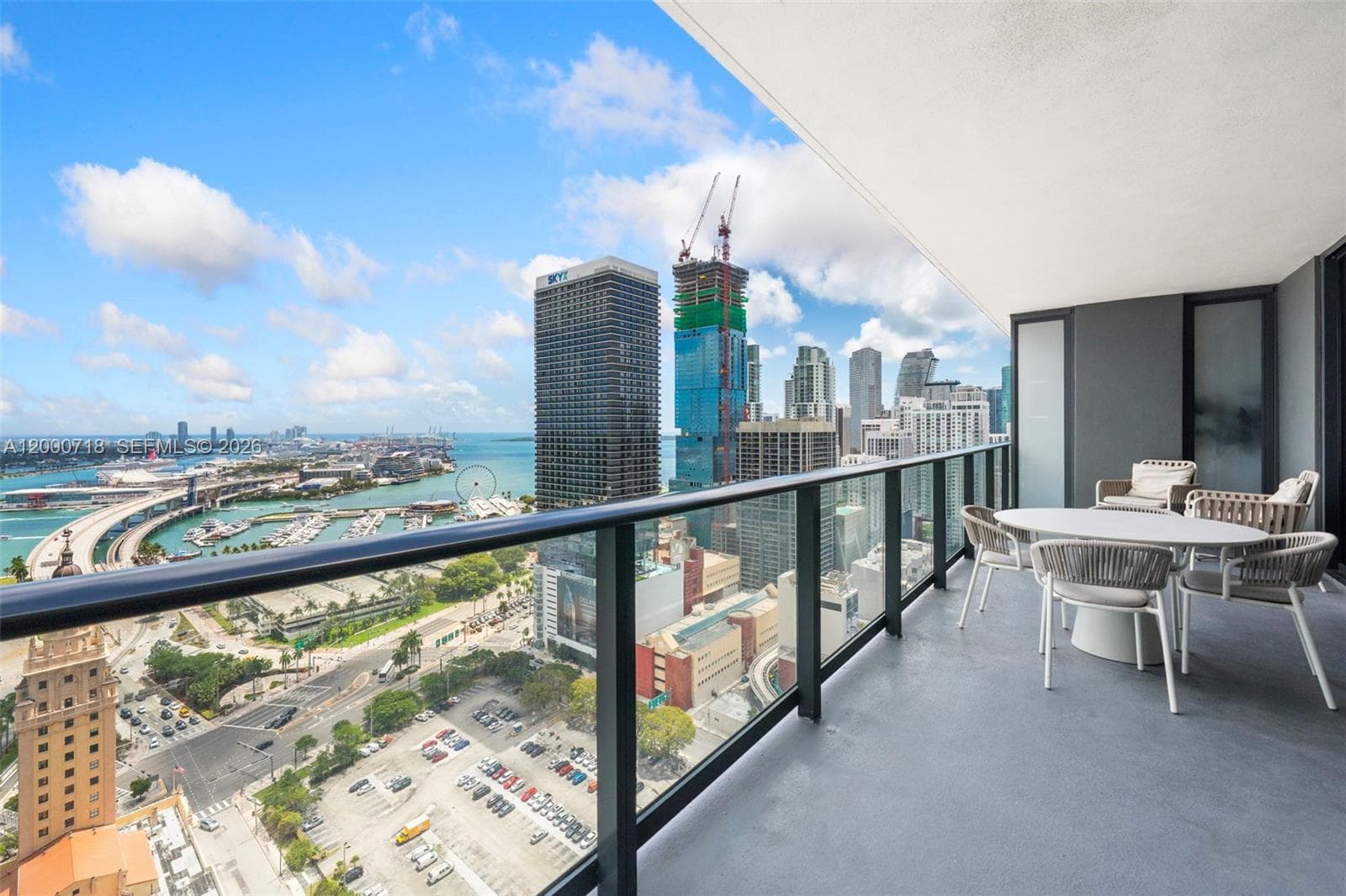 159 NE 6th St # 2915, Miami, FL 33132 photo 4