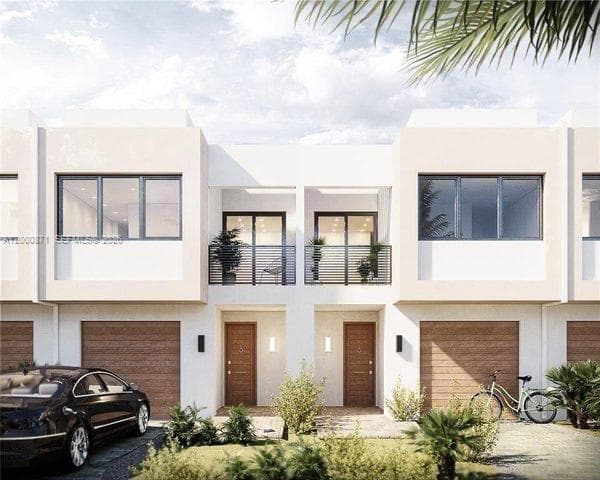 700 CYPRESS GROVE DRIVE, Pompano Beach, FL 33069