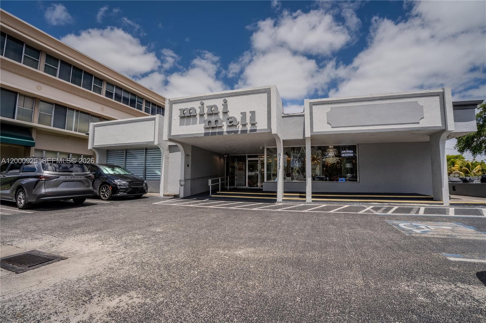 6115 Miramar Pkwy, Miramar, FL 33023