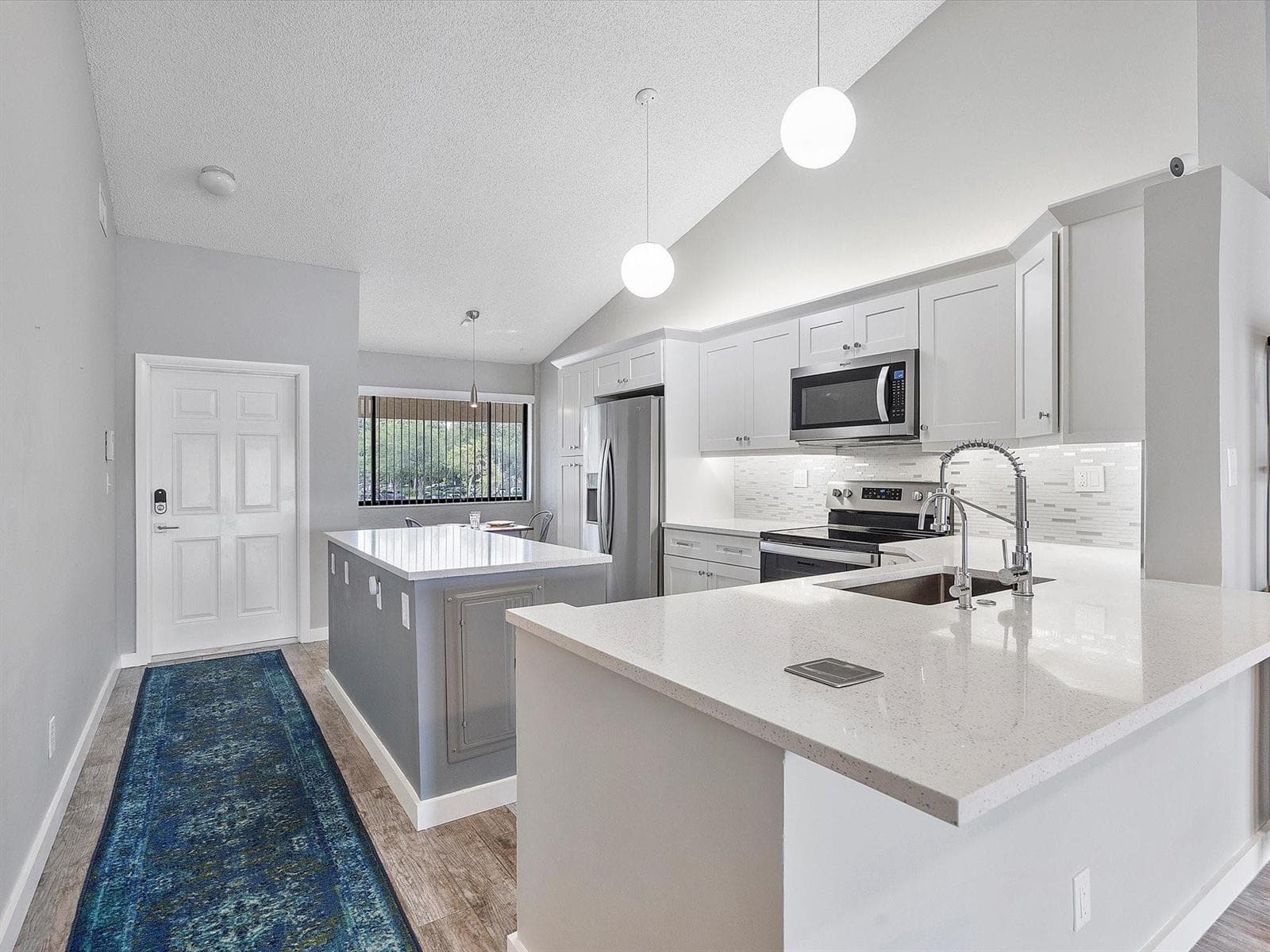 3200 NW 46th Street # 203, Oakland Park, FL 33309 photo 2