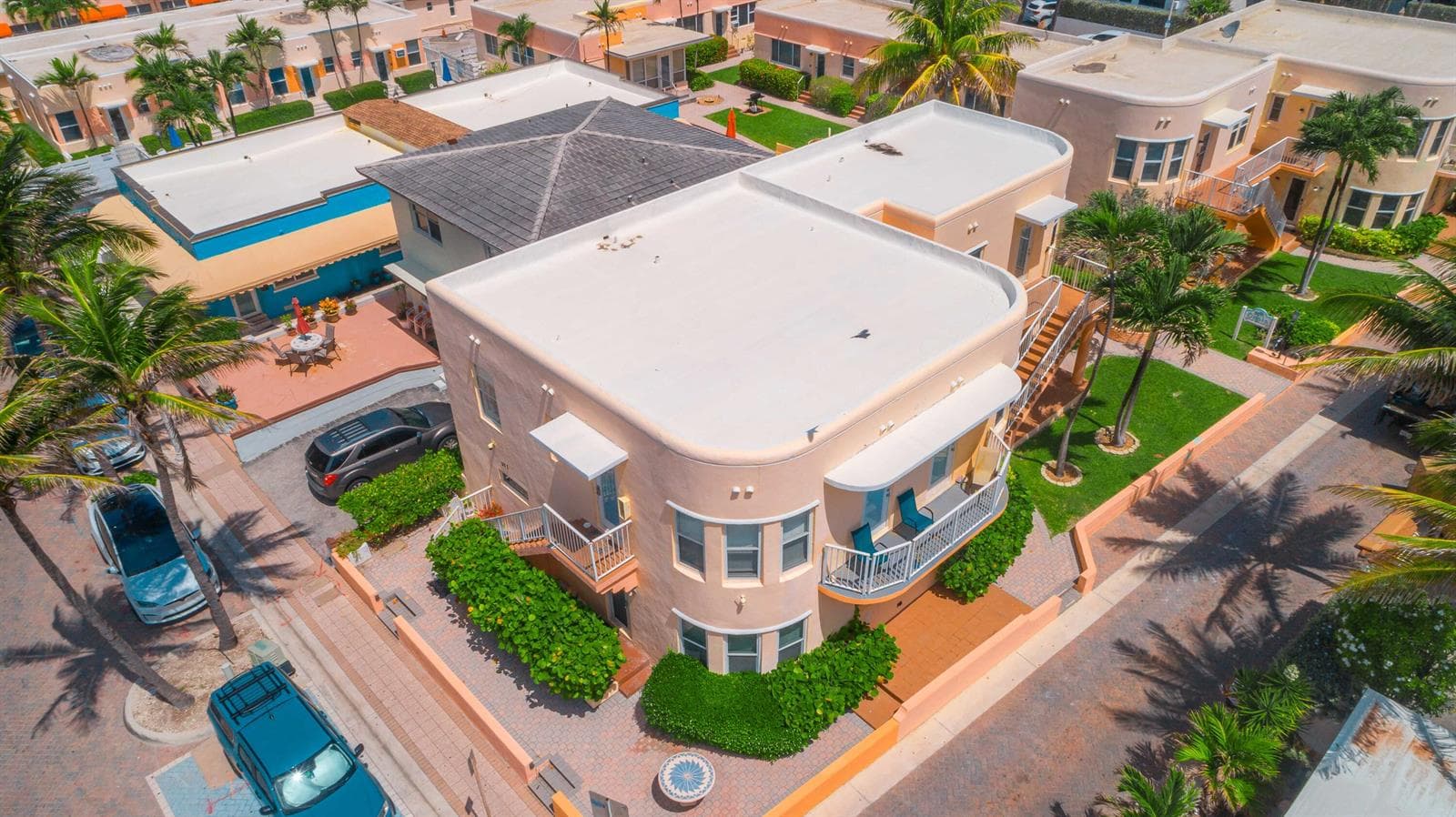 311 Connecticut Street # 4, Hollywood, FL 33019 photo 3