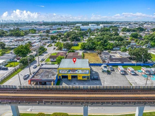3030 NW 79th St, Miami, FL 33147 photo 2