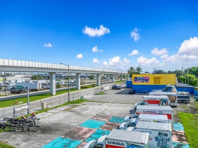 3030 NW 79th St, Miami, FL 33147 photo 4