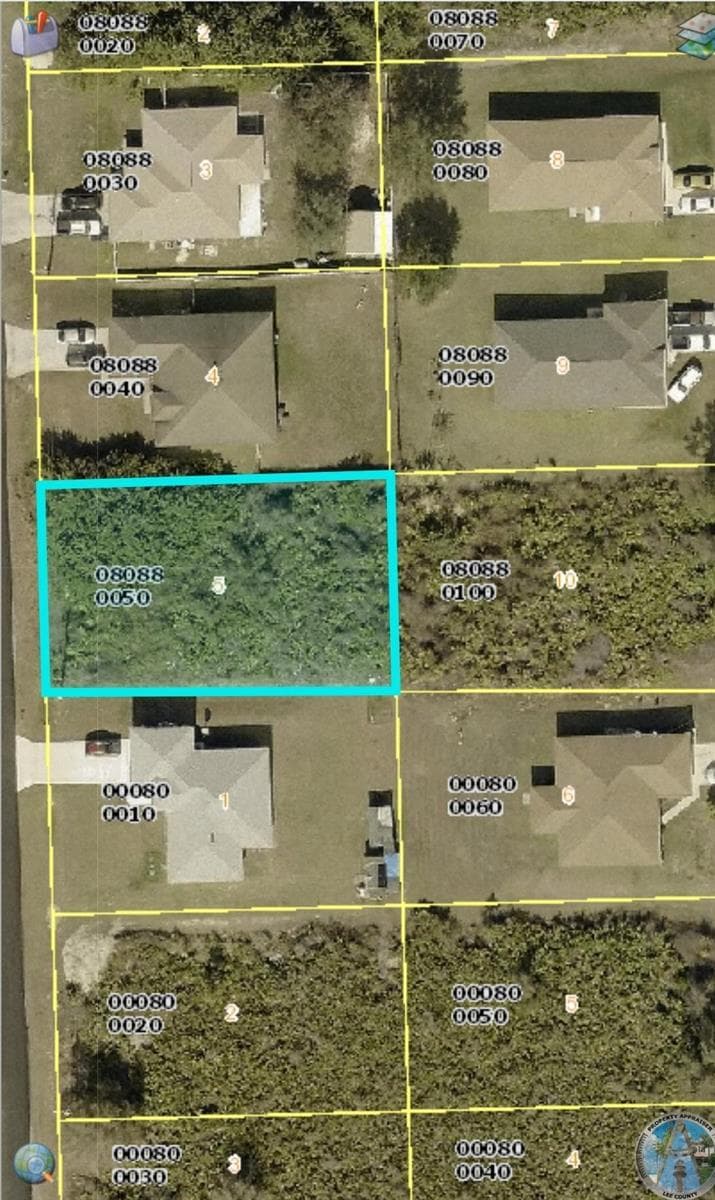 6006 Flora Avenue N, Lehigh Acres, FL 33971 photo 2