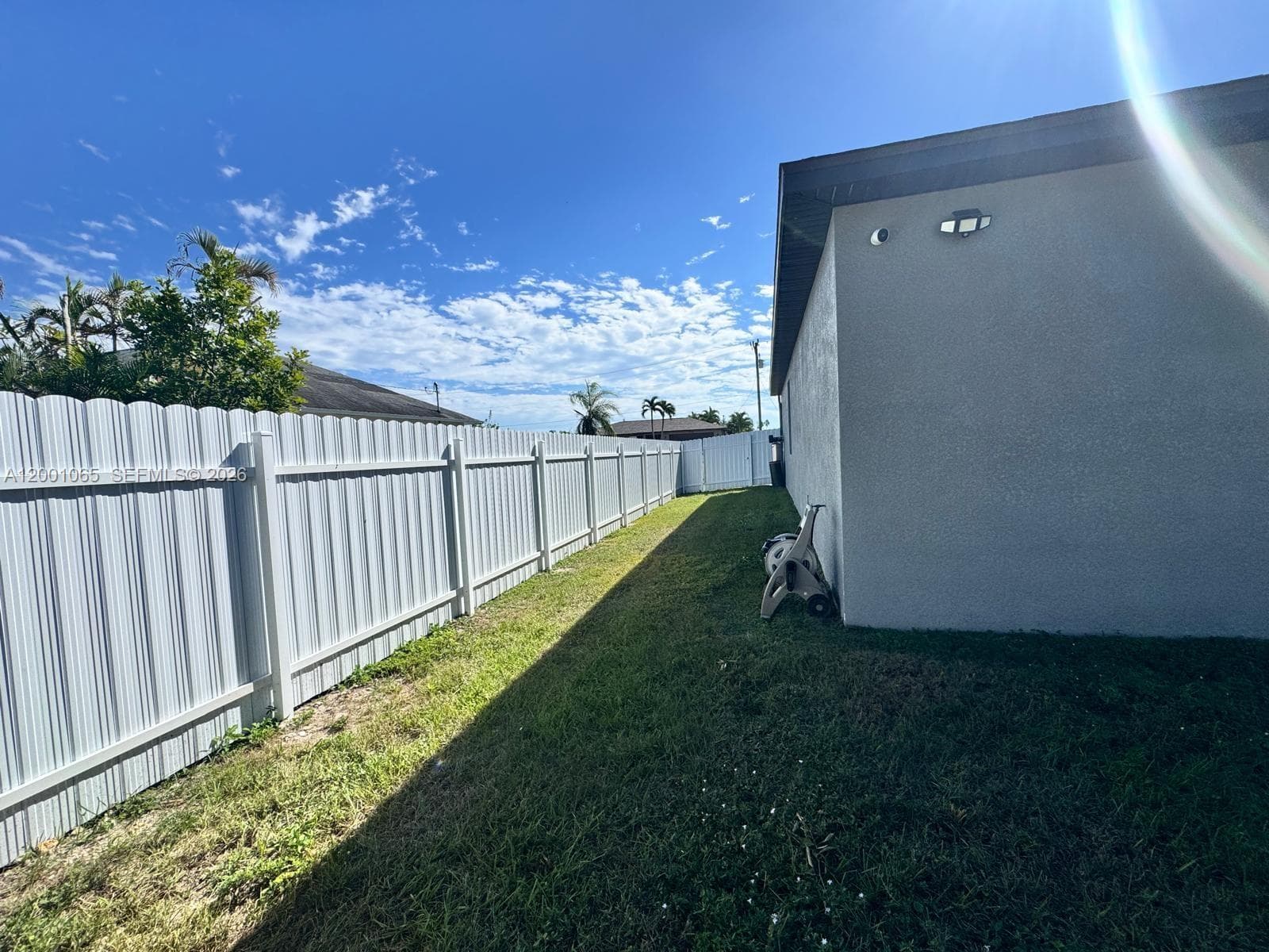 209 SE 26TH TER, Cape Coral, FL 33904-2766 photo 5