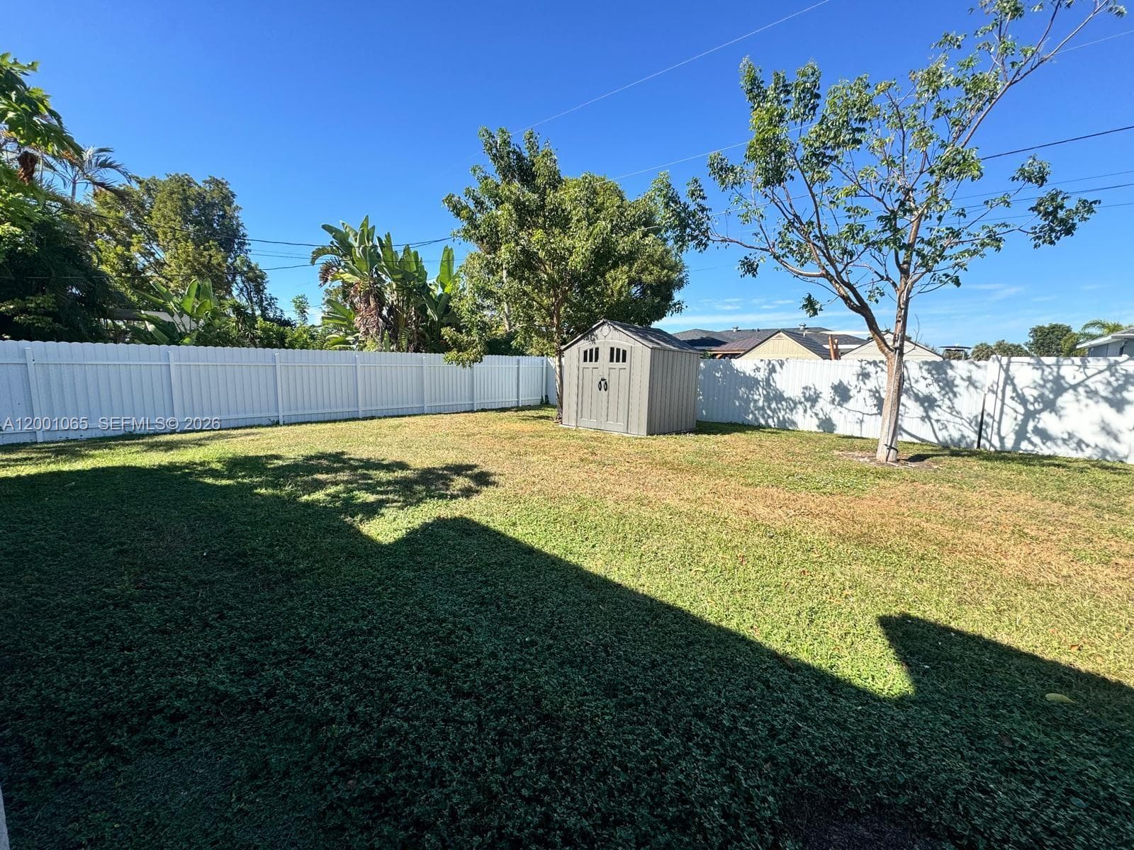 209 SE 26TH TER, Cape Coral, FL 33904-2766 photo 4