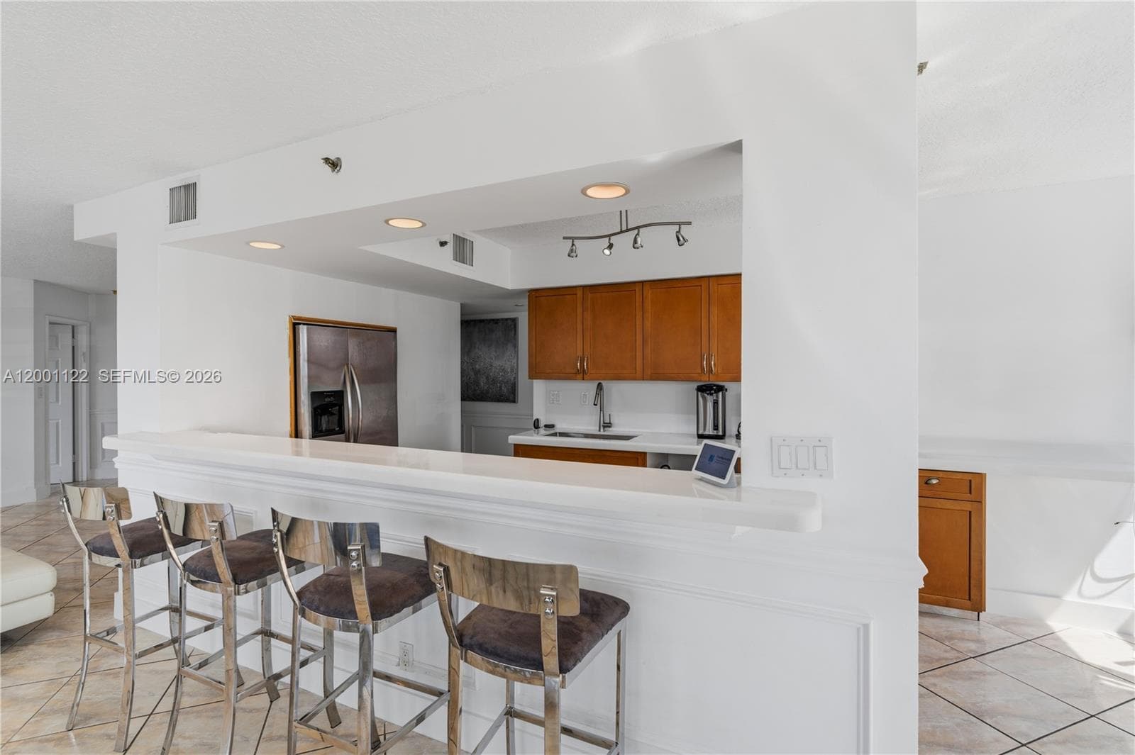 3600 Mystic Pointe Dr # 513, Aventura, FL 33180 photo 2