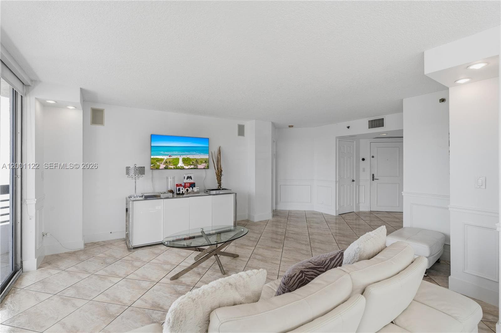 3600 Mystic Pointe Dr # 513, Aventura, FL 33180 photo 3