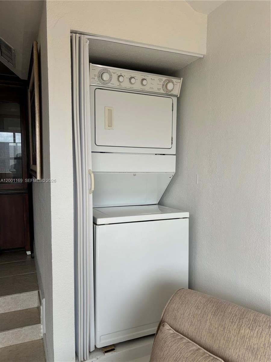 10900 SW 104th St # 303, Miami, FL 33176 photo 5