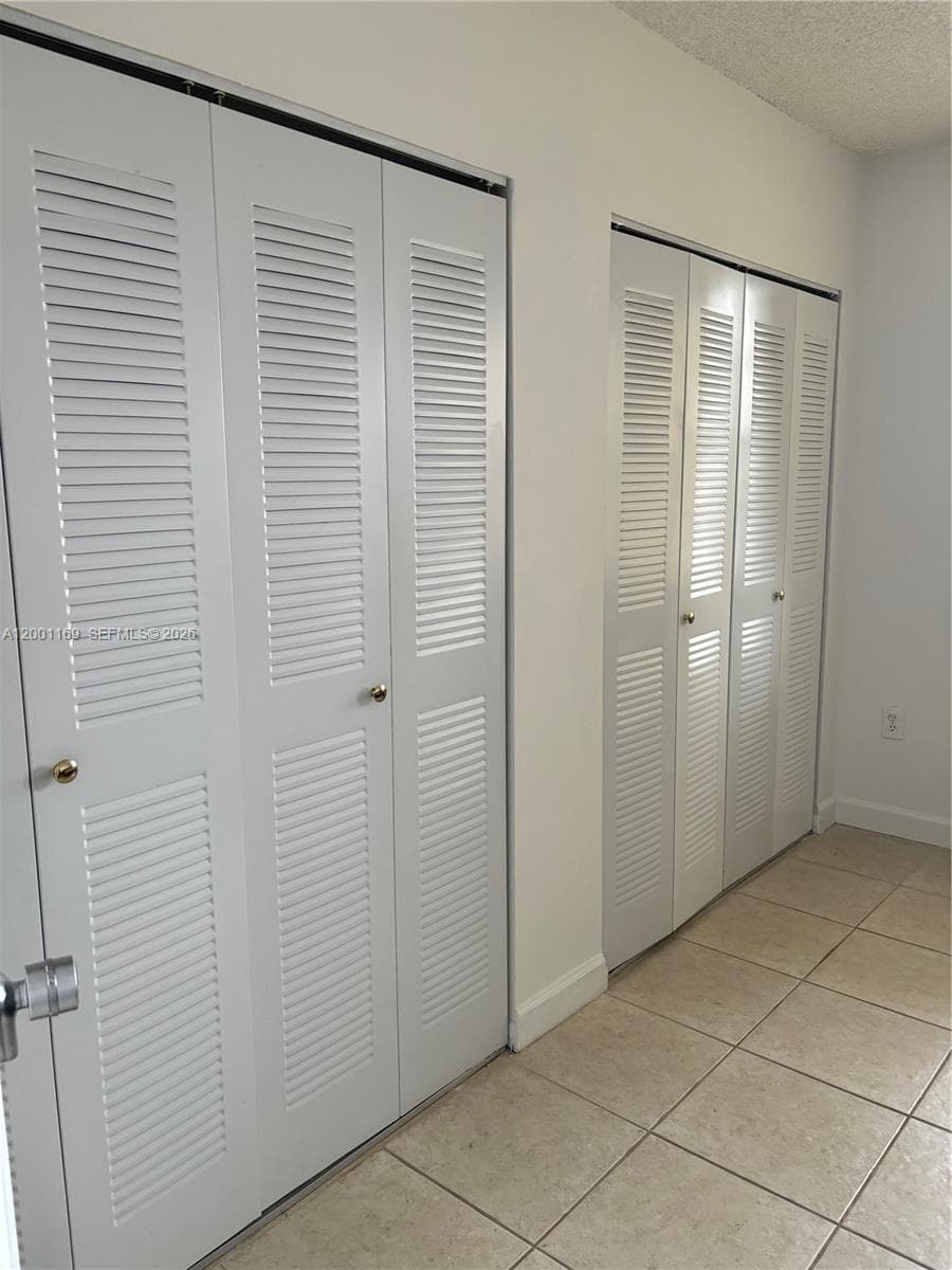 10900 SW 104th St # 303, Miami, FL 33176 photo 4