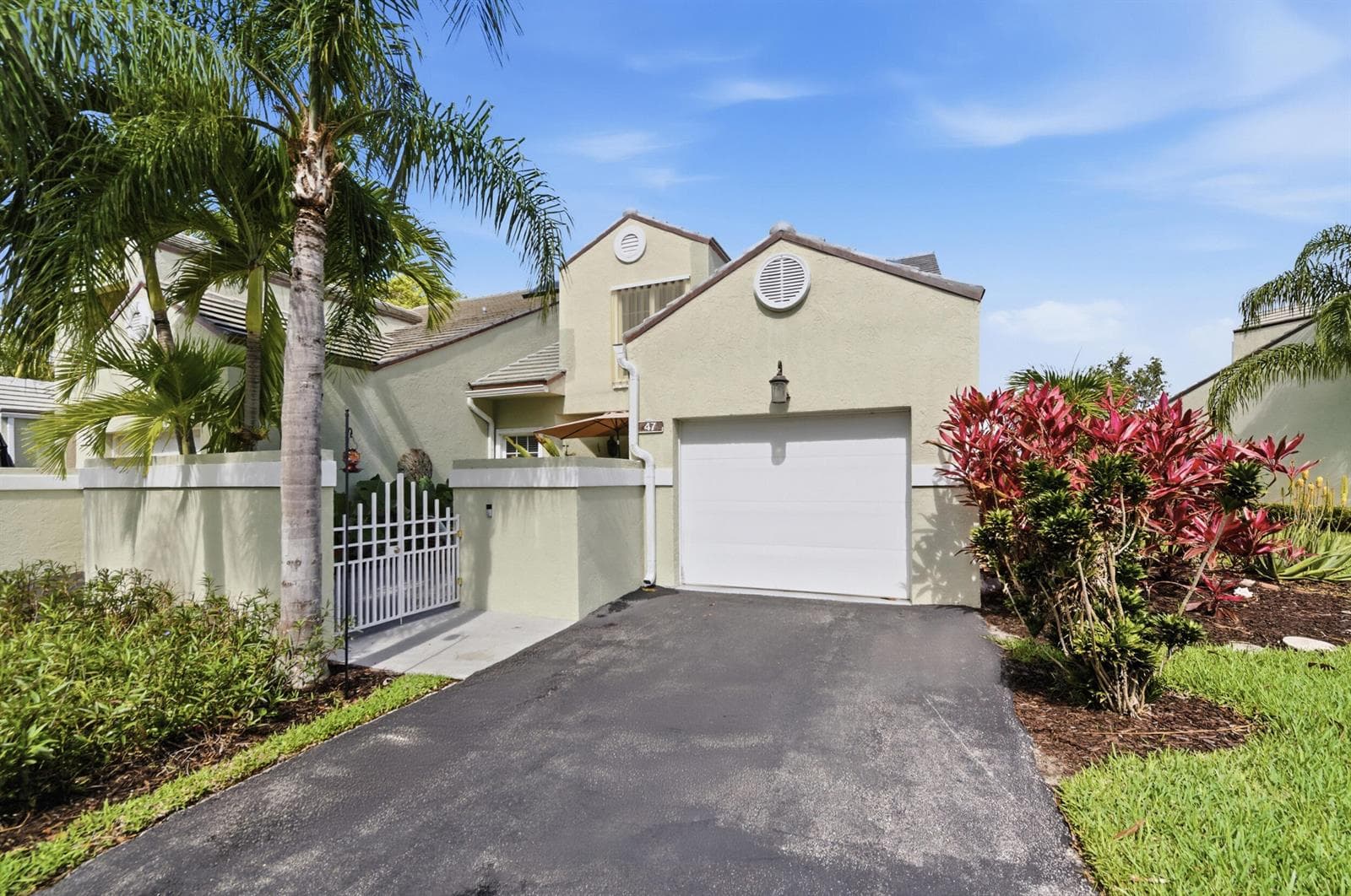 47 N Lakeshore Drive, Hypoluxo, FL 33462 photo 2