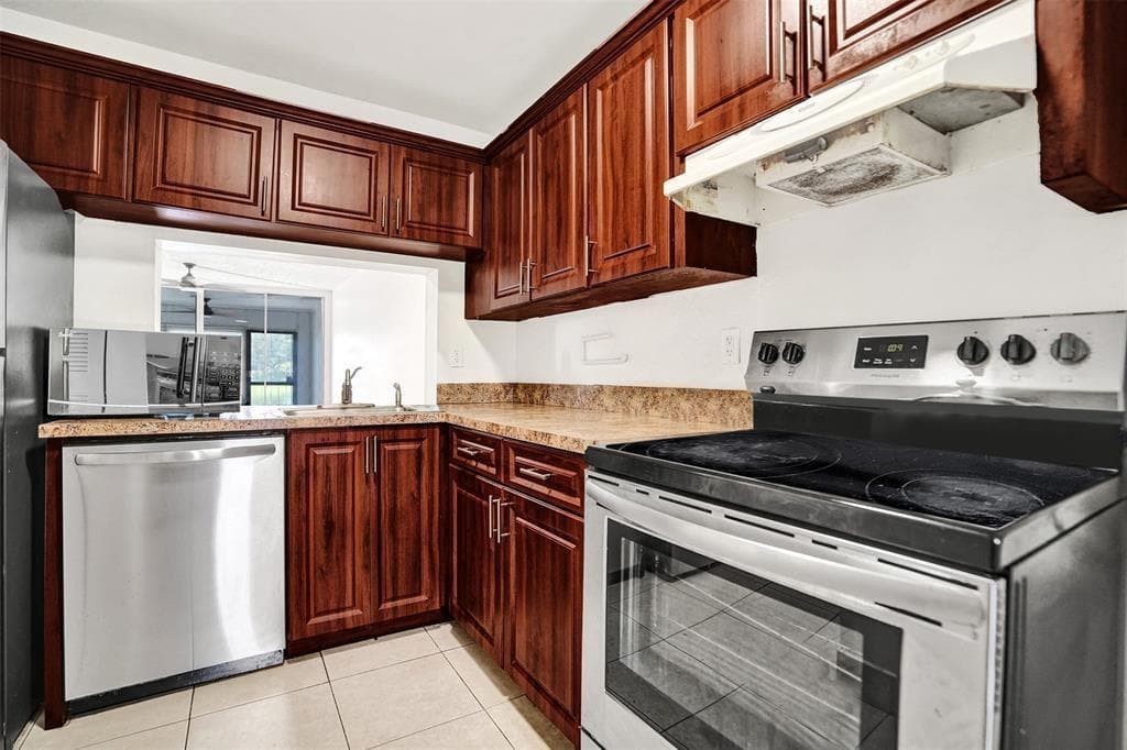 9440 Poinciana Place # 101, Davie, FL 33324 photo 3