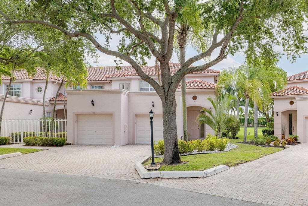 8050 Aberdeen Drive # 202, Boynton Beach, FL 33472 photo 4