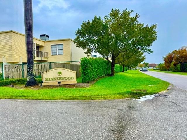 1569 Shaker Cir, Wellington, FL 33414