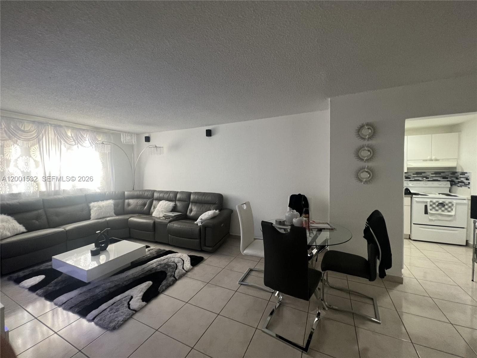 666 W 81st St # 407, Hialeah, FL 33014 photo 2