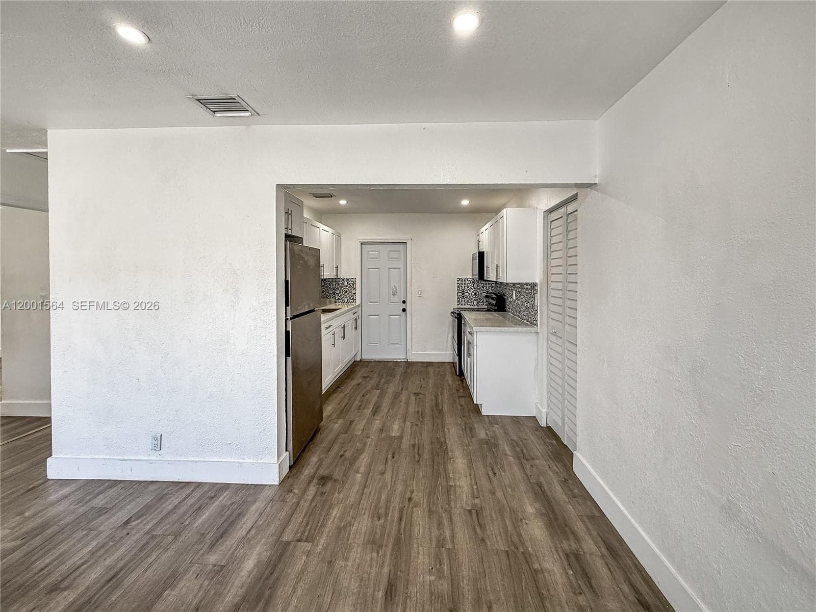2620 NW 18th Ter # 3, Oakland Park, FL 33311 photo 2