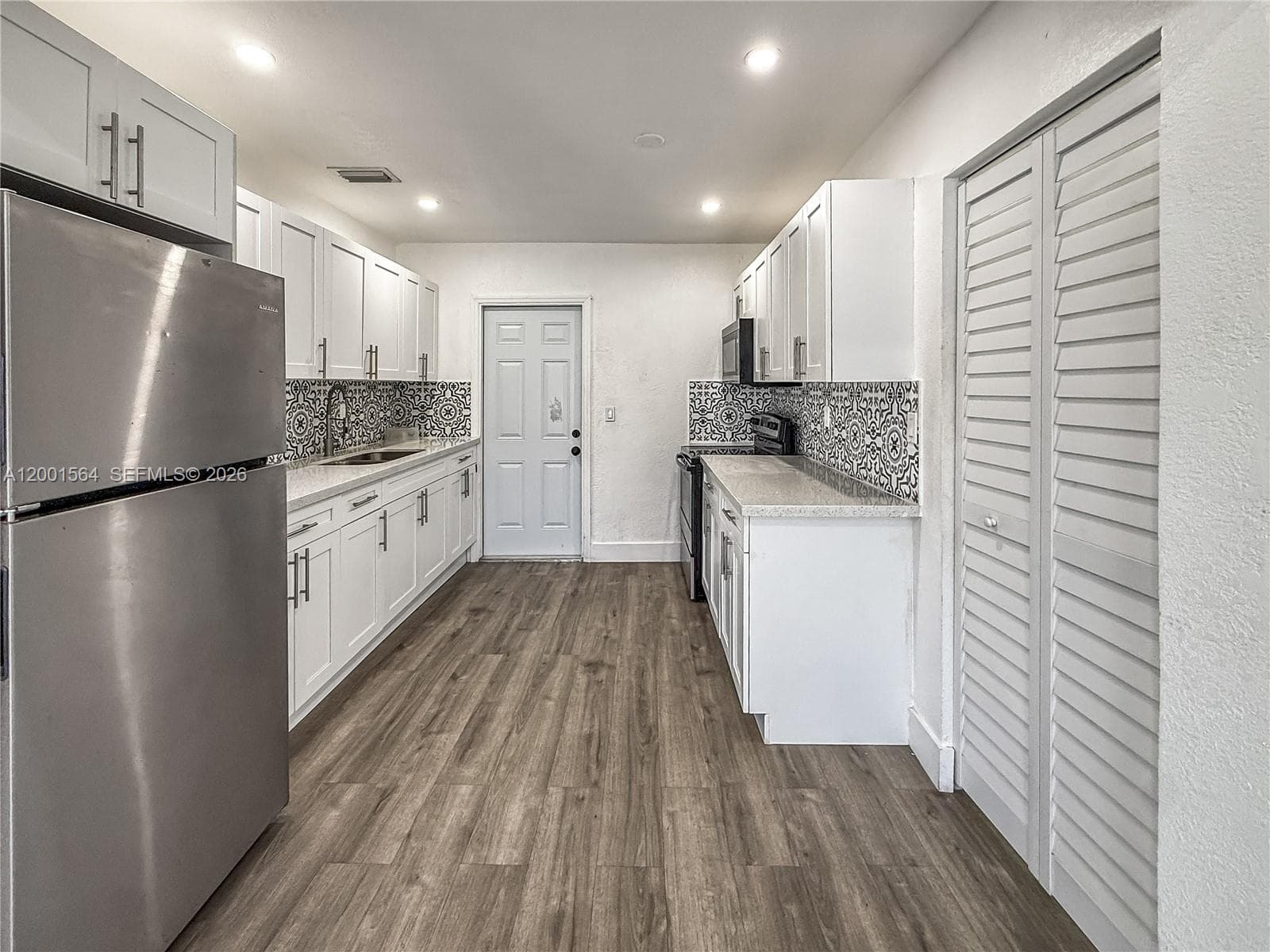 2620 NW 18th Ter # 3, Oakland Park, FL 33311 photo 3