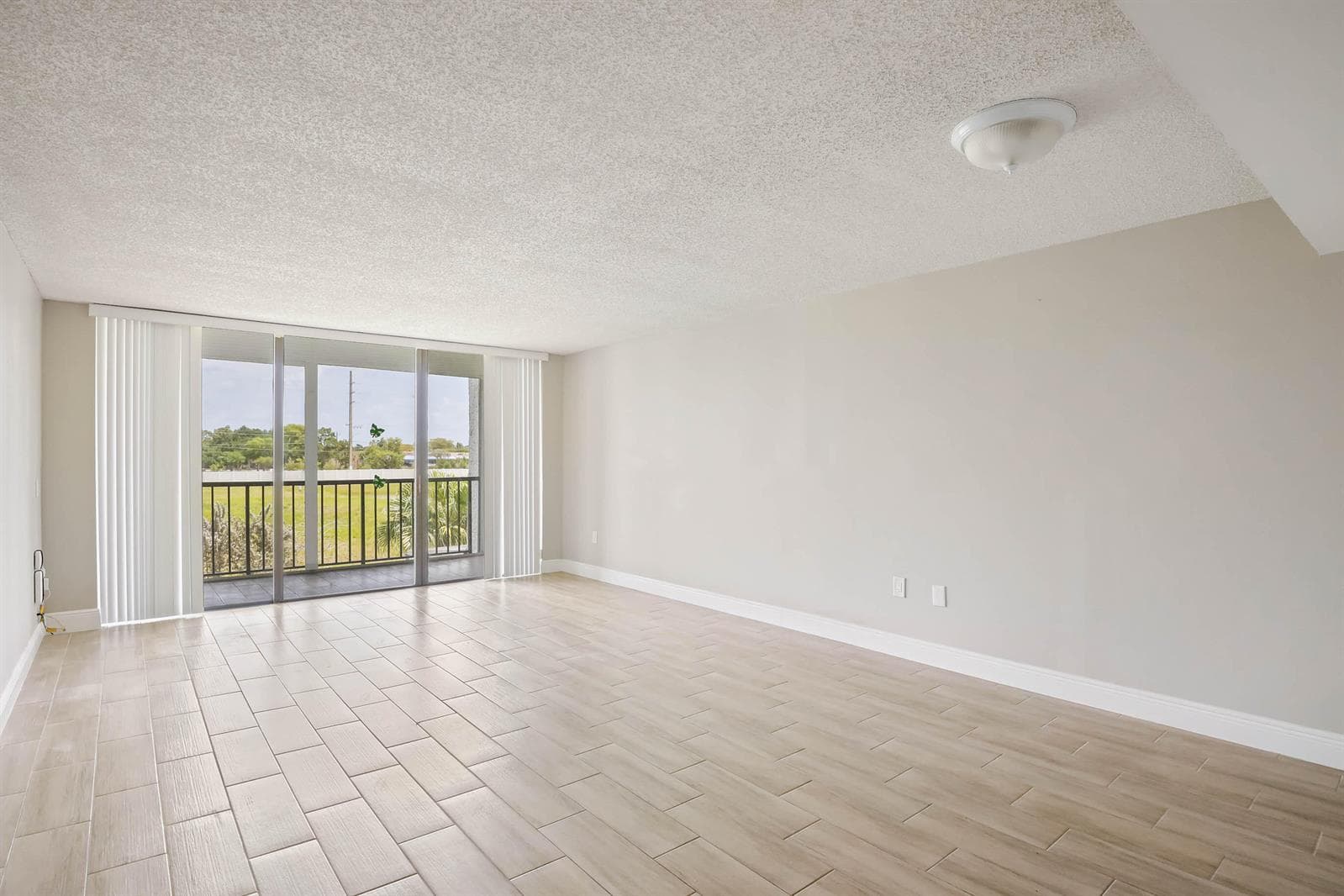 4254 Deste Court # 208, Lake Worth, FL 33467 photo 2