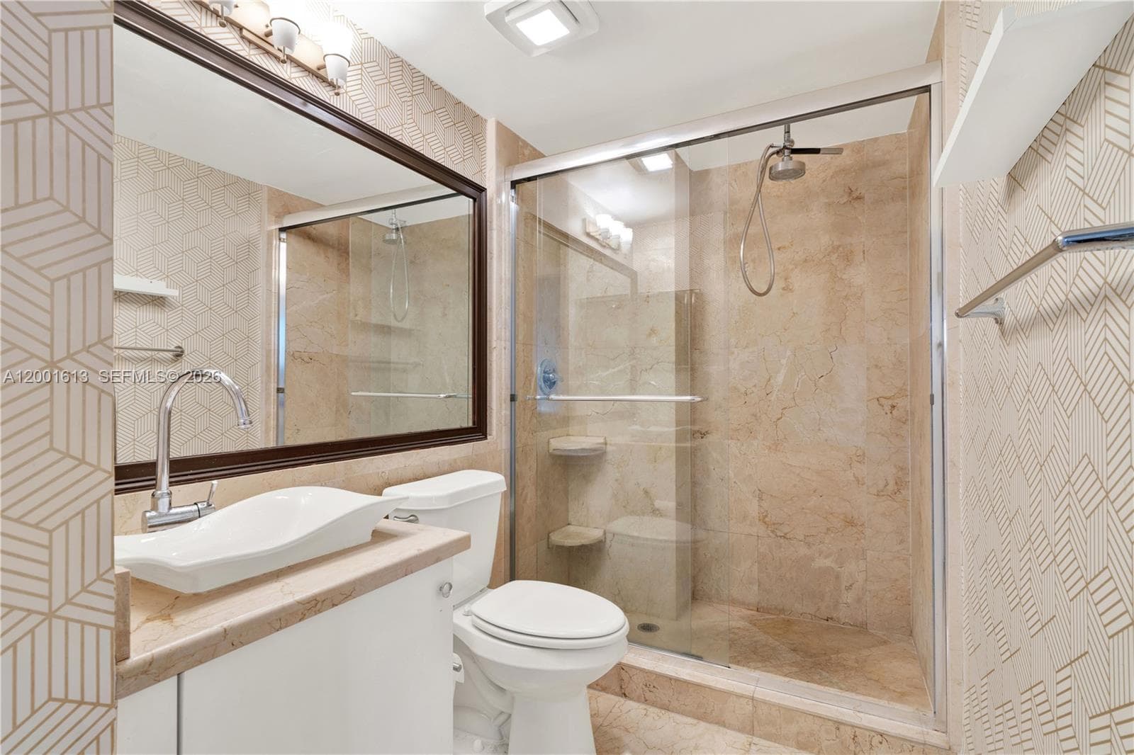 5077 NW 7th St # 508, Miami, FL 33126 photo 2