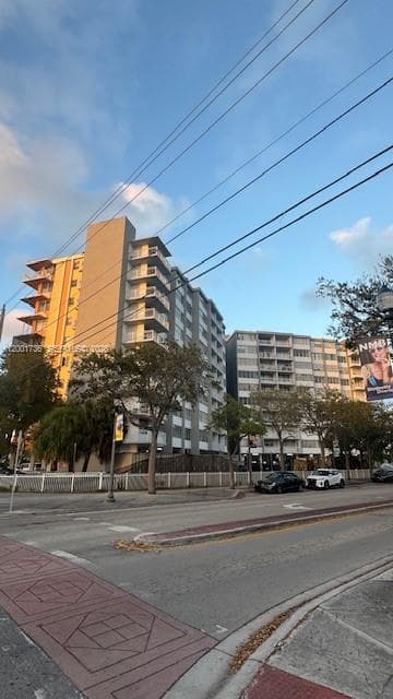 2025 NE 164th St # 616, North Miami Beach, FL 33162