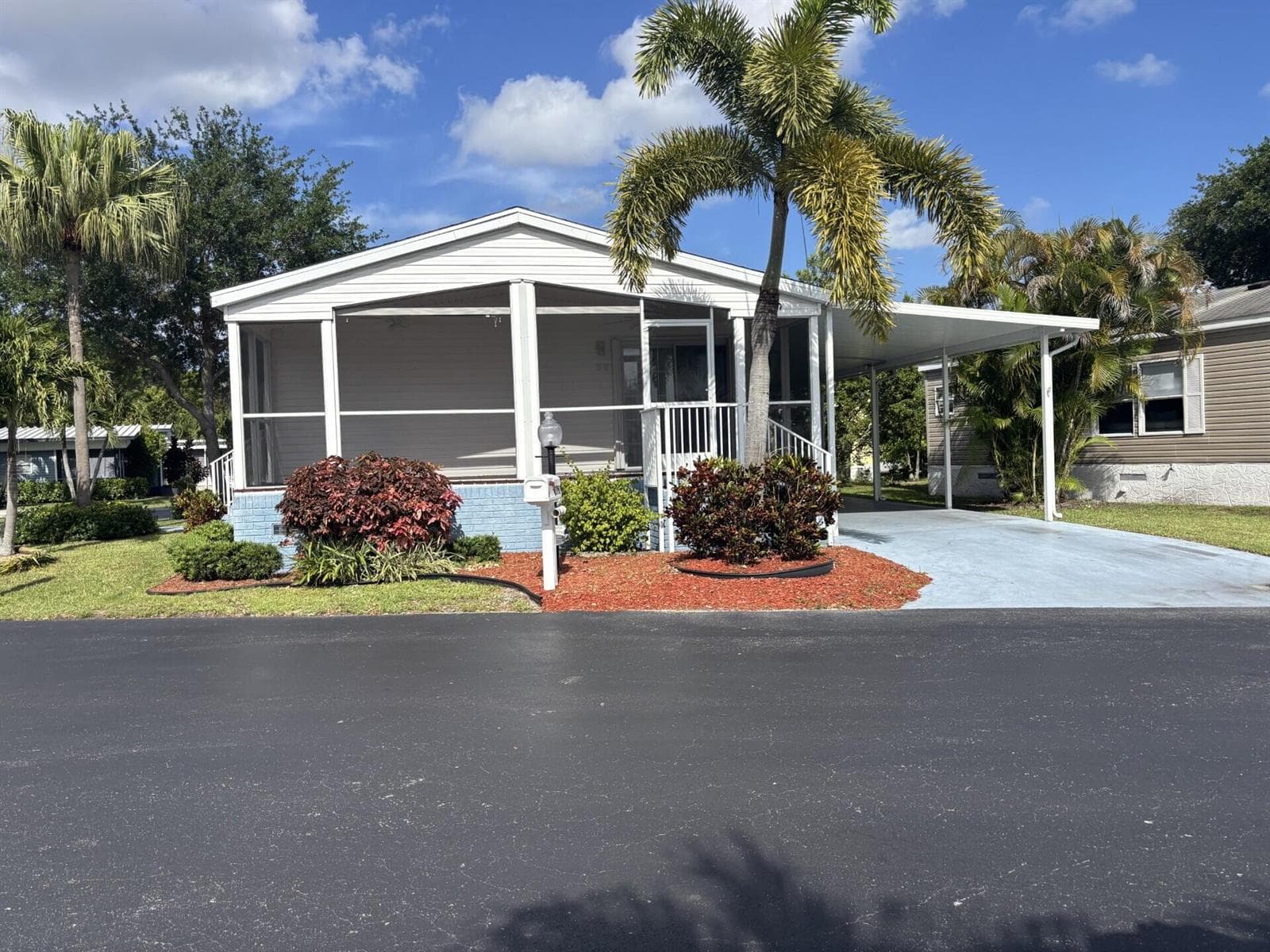 6950 NW 44th Avenue, Coconut Creek, FL 33073 photo 4