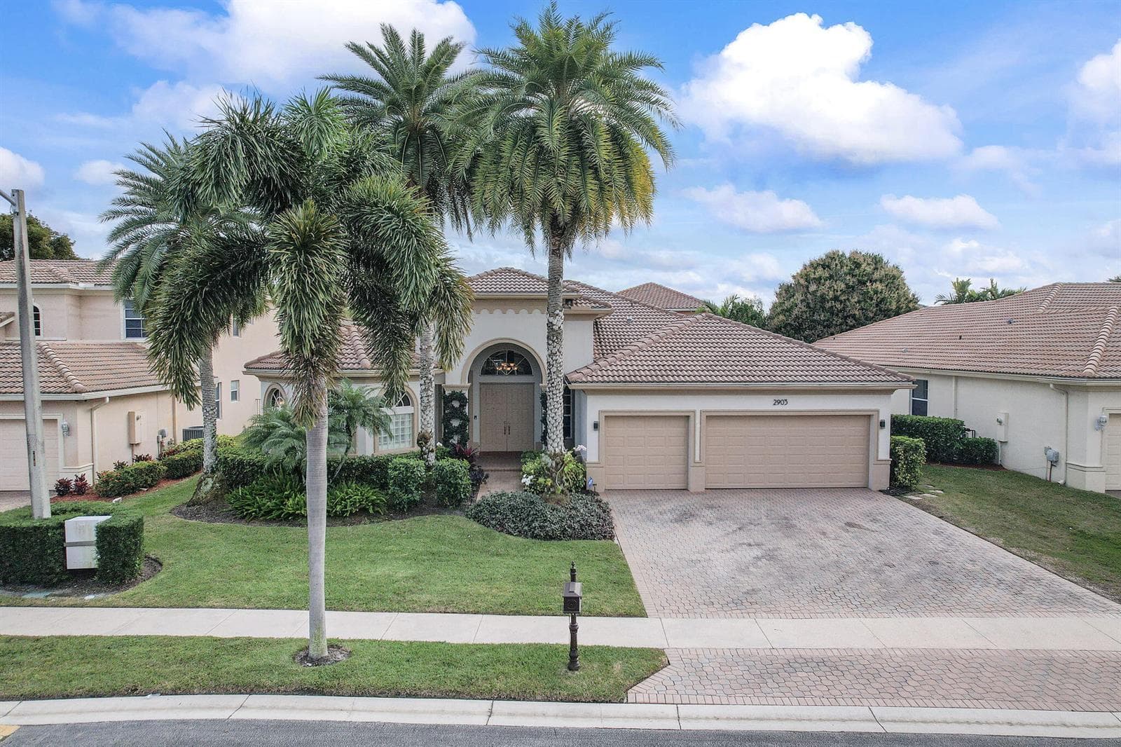 2903 Fontana Lane, Royal Palm Beach, FL 33411 photo 2