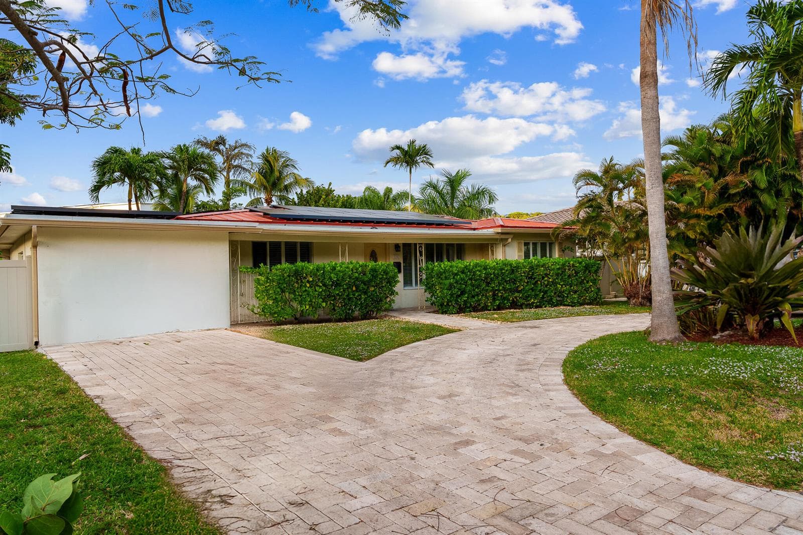 2757 NE 14th Avenue, Wilton Manors, FL 33334 photo 2