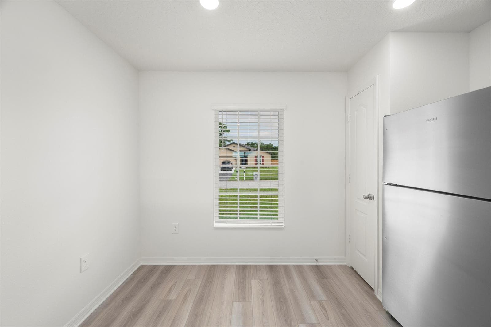 9350 104th Court, Vero Beach, FL 32967 photo 5