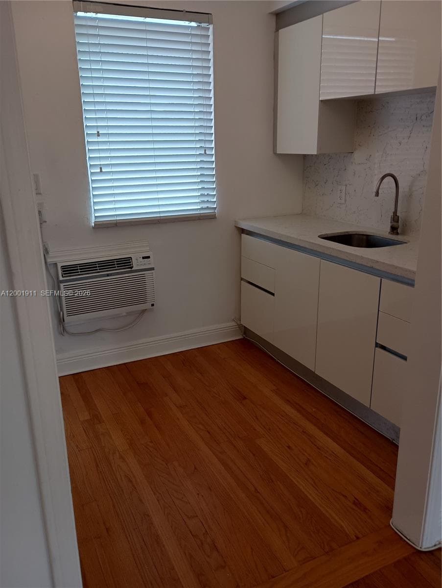 535 74 # 11, Miami Beach, FL 33141 photo 3